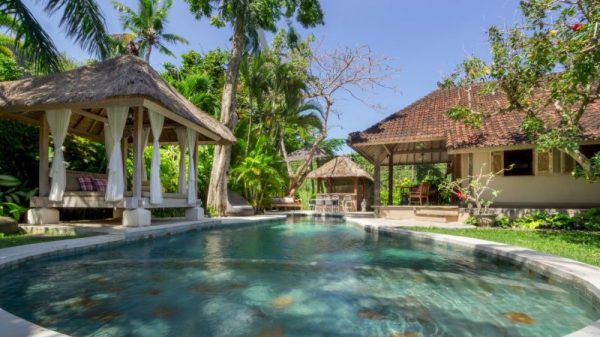 20 Best villas in Seminyak - these villas will keep you dreaming of Bali!